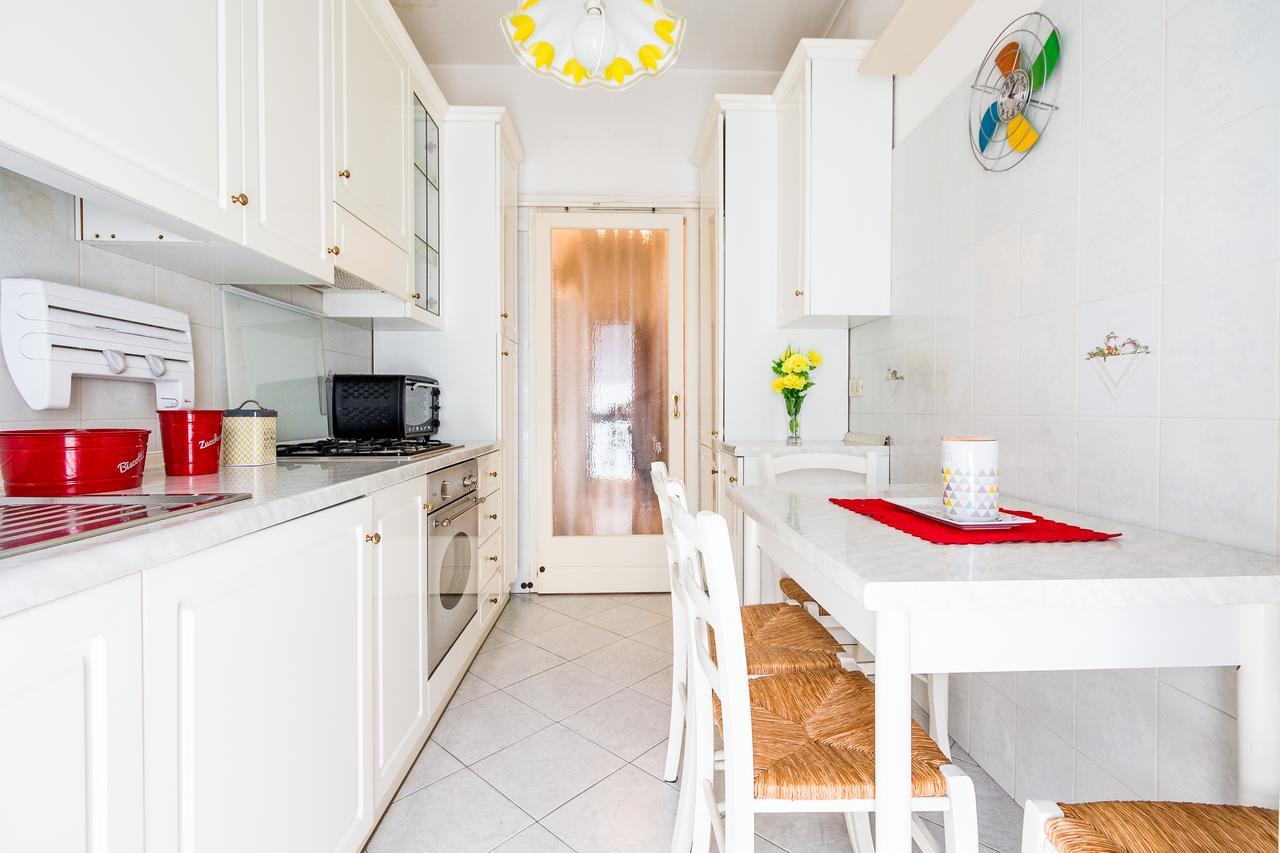 Alessia'S Flat- Darsena Porta Genova M2 Apartment Milan Exterior photo