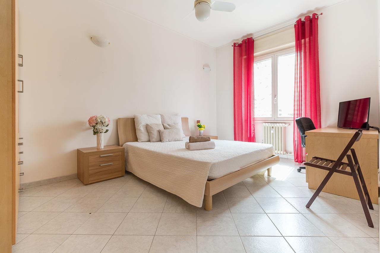Alessia'S Flat- Darsena Porta Genova M2 Apartment Milan Exterior photo
